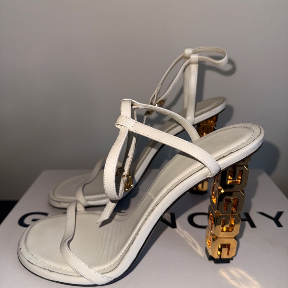 Givenchy G Cube Sandals Ivory